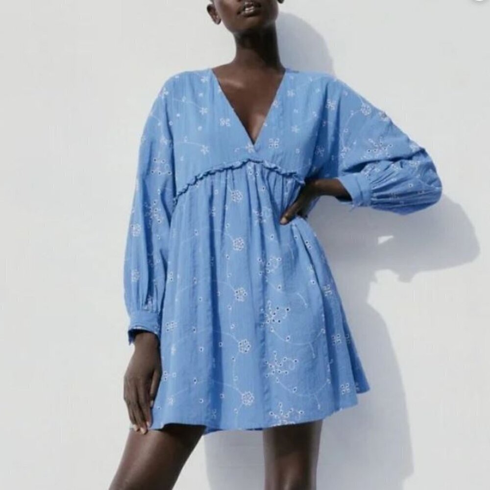 ZARA SHORT EMBROIDERED DRESS SIZE M BLUE 7200/027/406